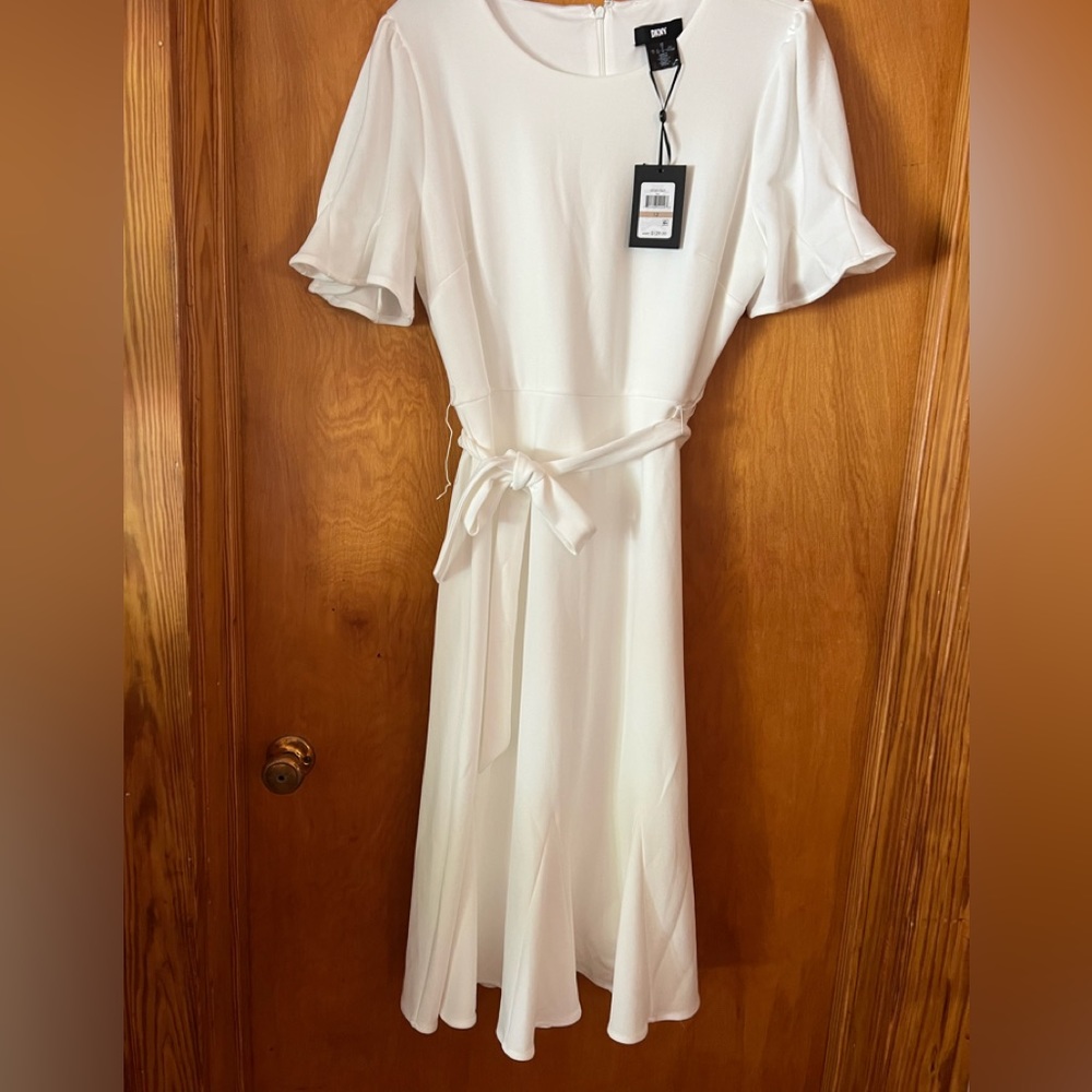 NWT DKNY size 12 short sleeve belted white dress mid calf